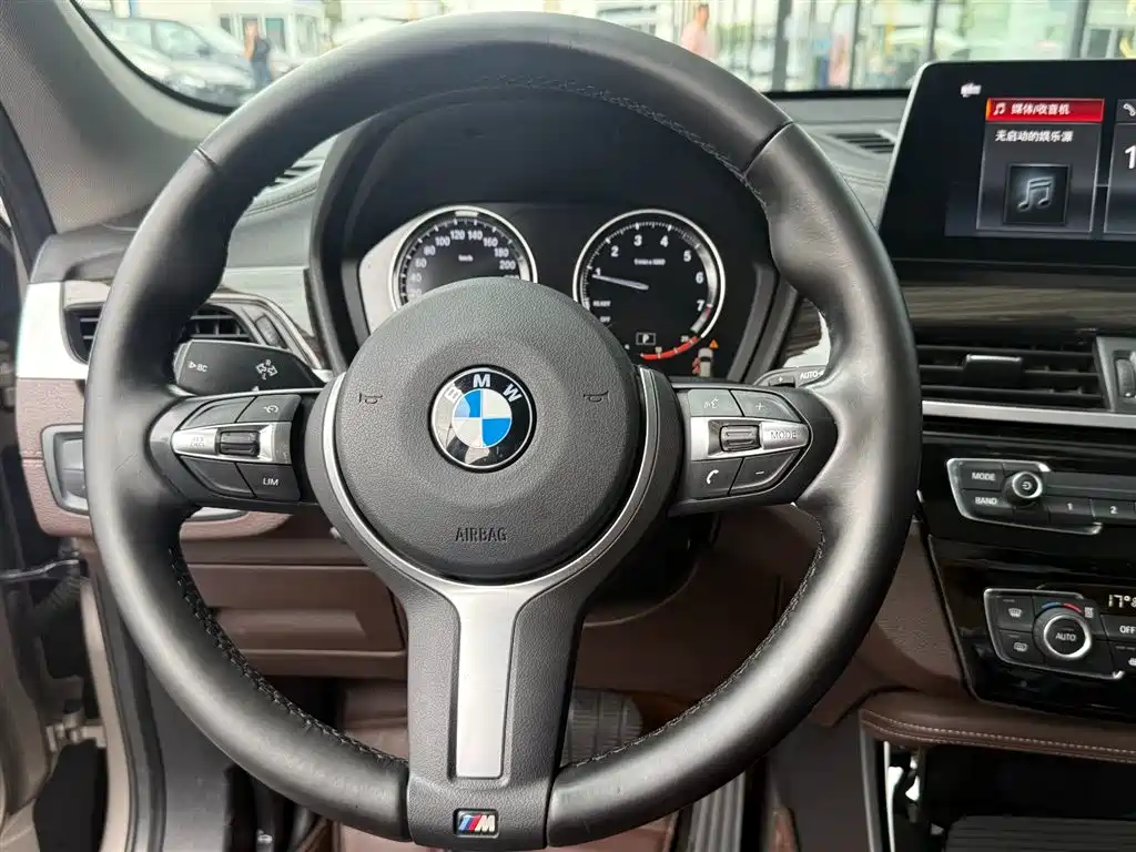 BMW X1 — миниатюра 13