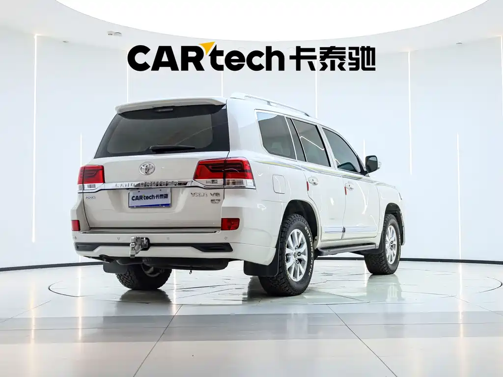 Toyota Land Cruiser — миниатюра 3