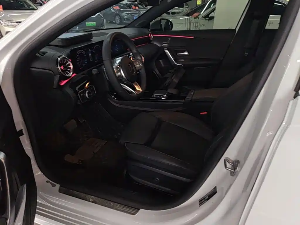 Mercedes-Benz A-Class — миниатюра 15