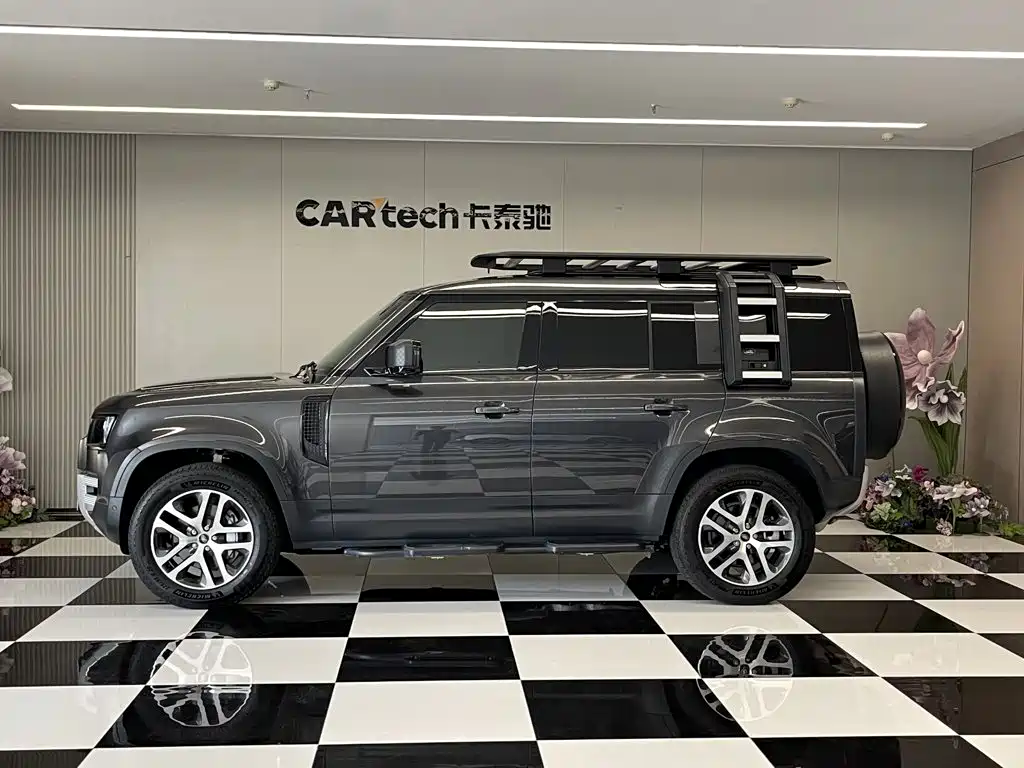 Land Rover Defender — миниатюра 8