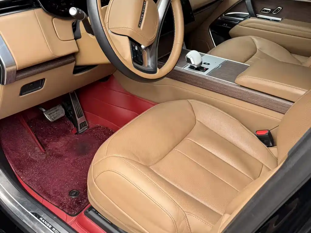 Land Rover Range Rover 2024 3.0 L6 400PS Long Wheelbase
