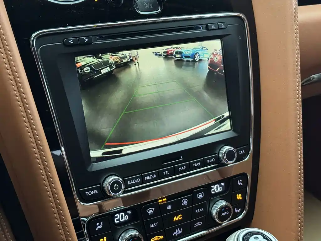 Bentley Flying Spur — миниатюра 10