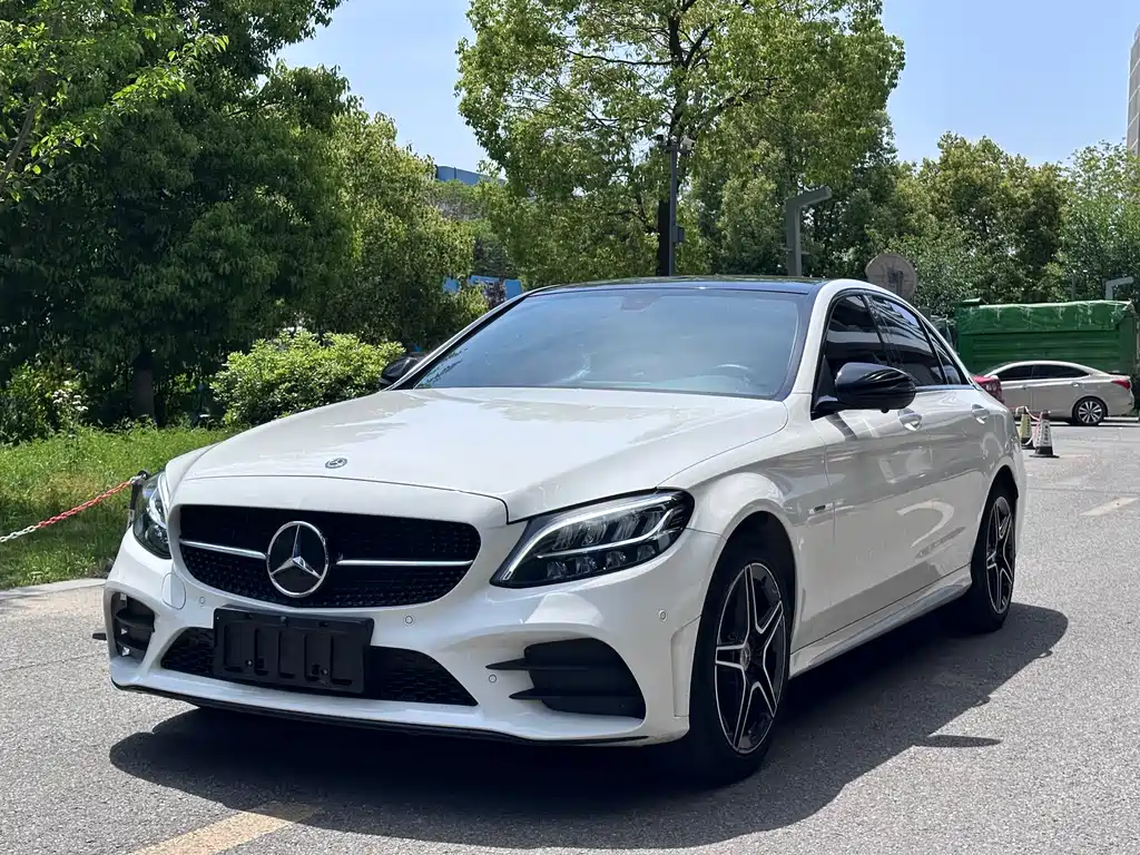 Mercedes-Benz C-Class 2021