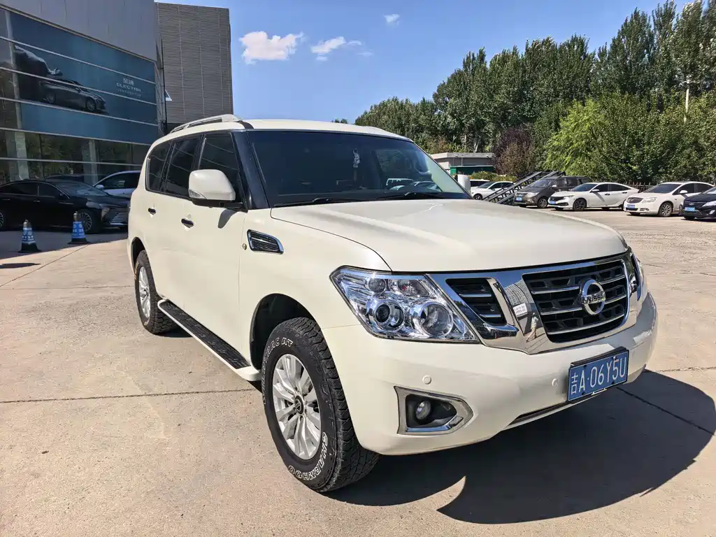 Nissan Patrol — миниатюра 3