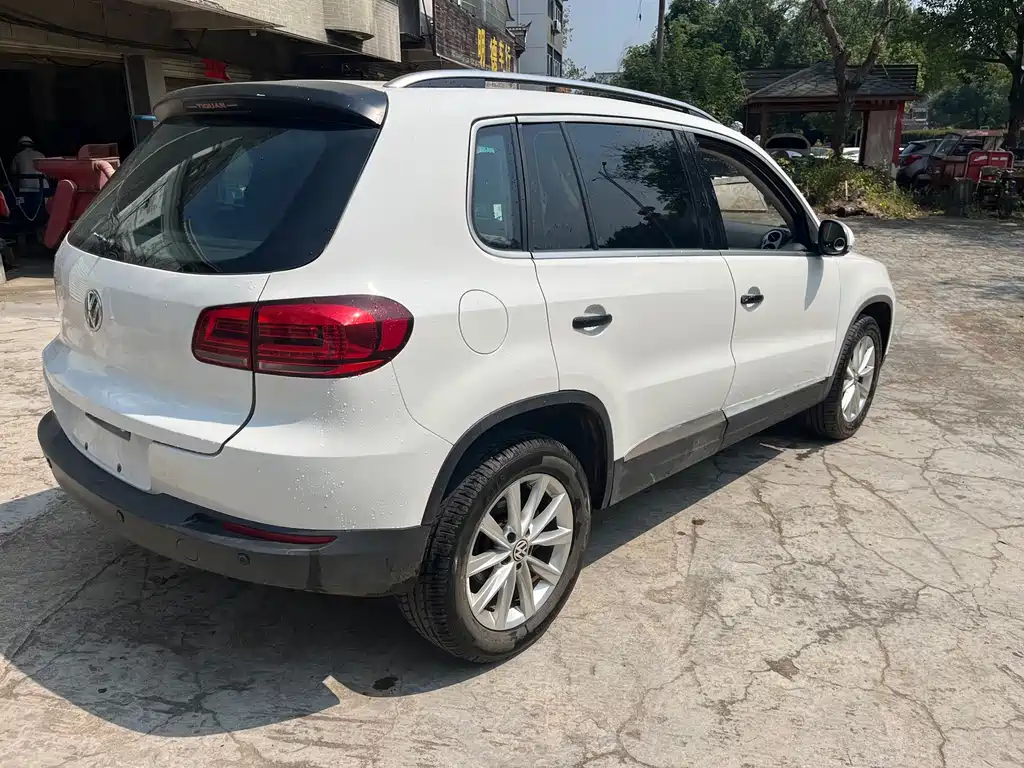Volkswagen Tiguan — миниатюра 6