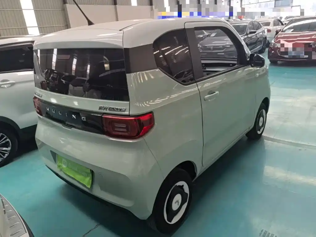 Wuling MINIEV — миниатюра 7