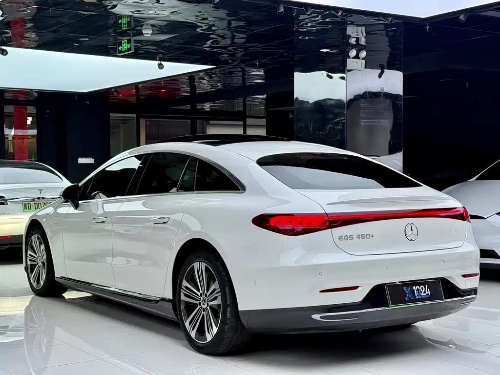 Mercedes-Benz EQS — миниатюра 16