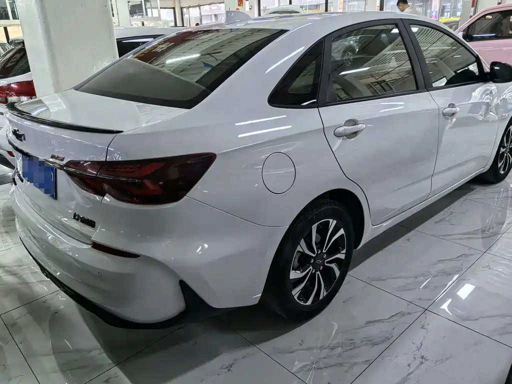 Chevrolet Monza — миниатюра 5