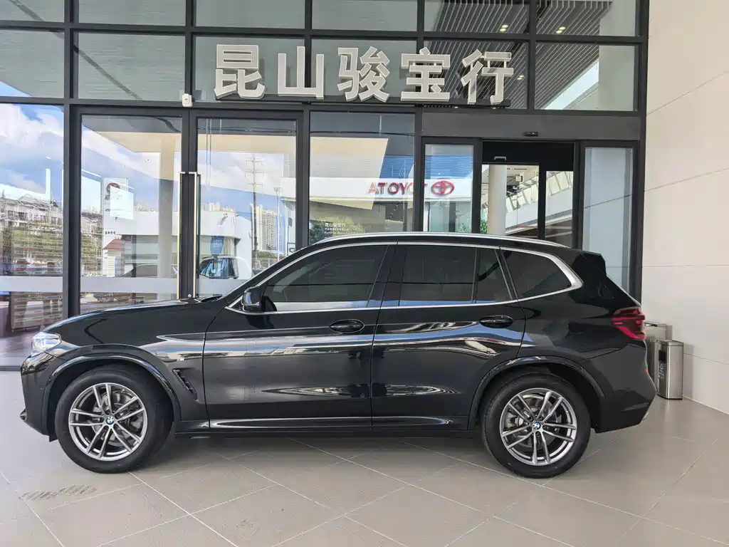 BMW X3 — миниатюра 3