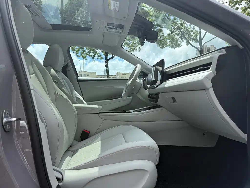 Volkswagen Lavida — миниатюра 16