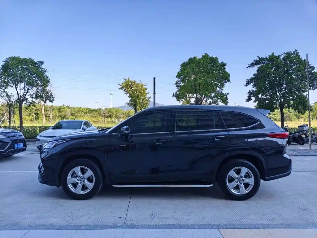 Toyota Highlander — миниатюра 3