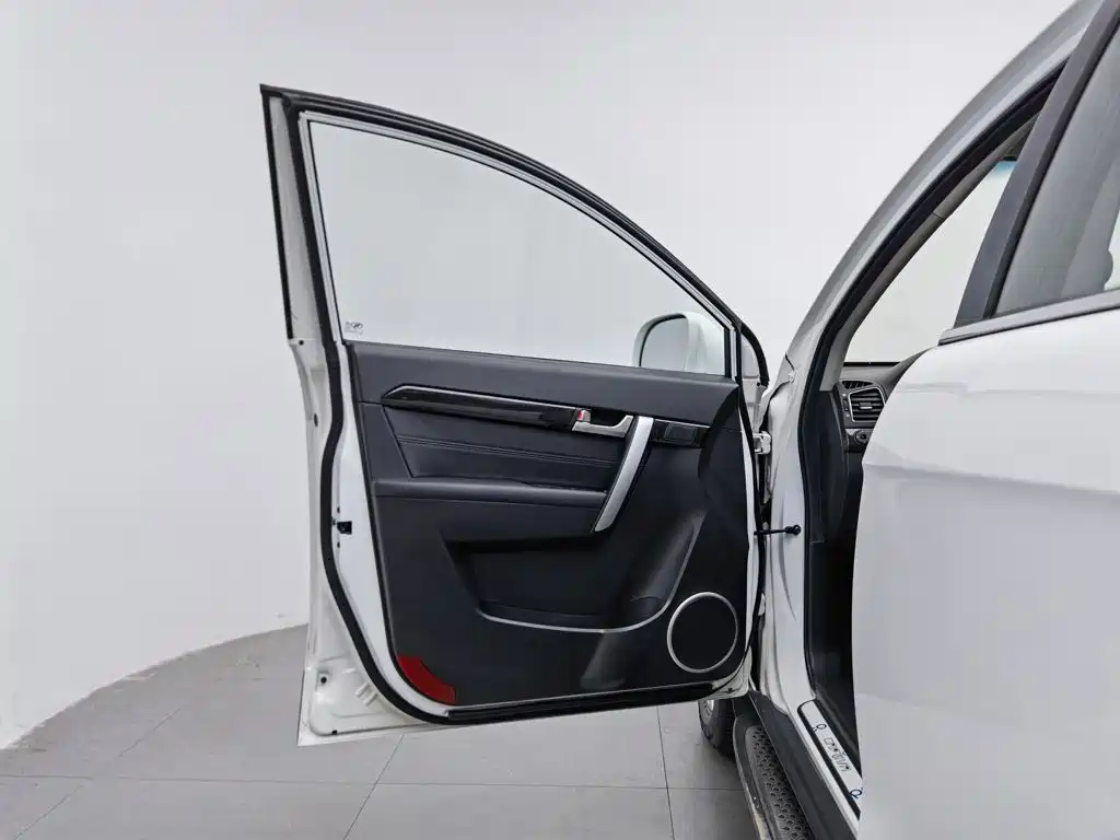 Chevrolet Captiva — миниатюра 8