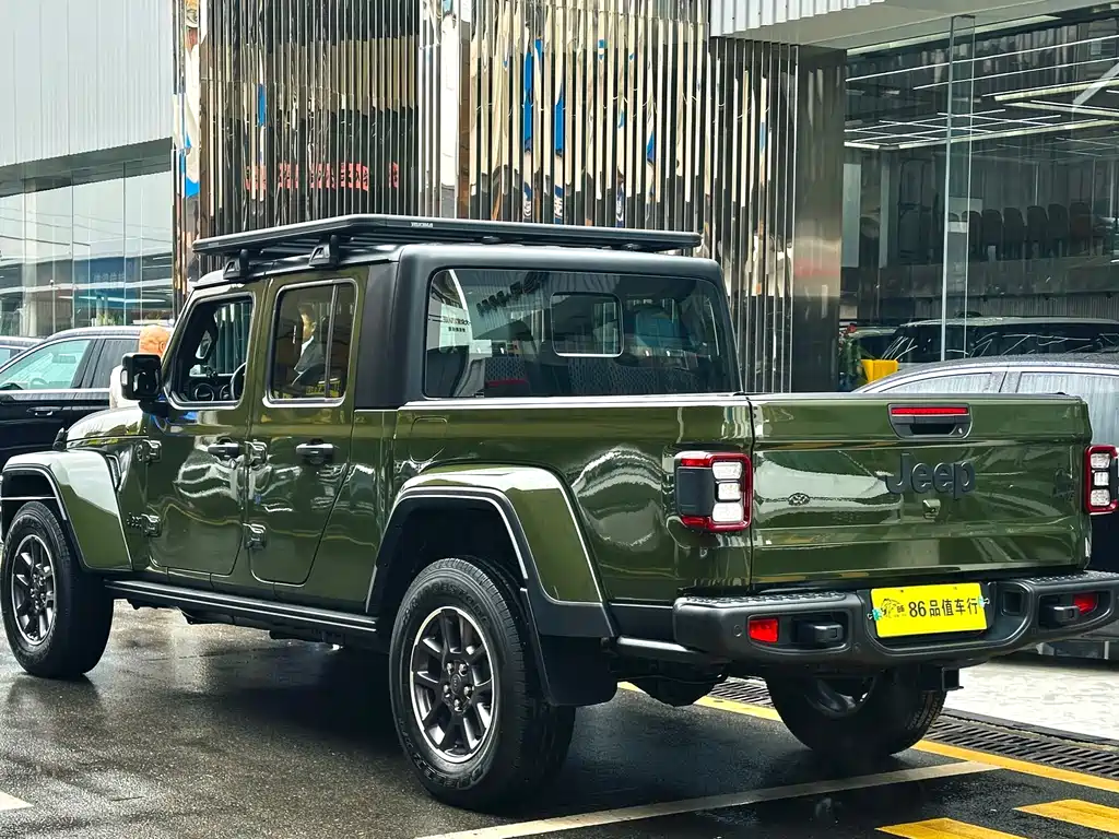 Jeep Gladiator — миниатюра 4