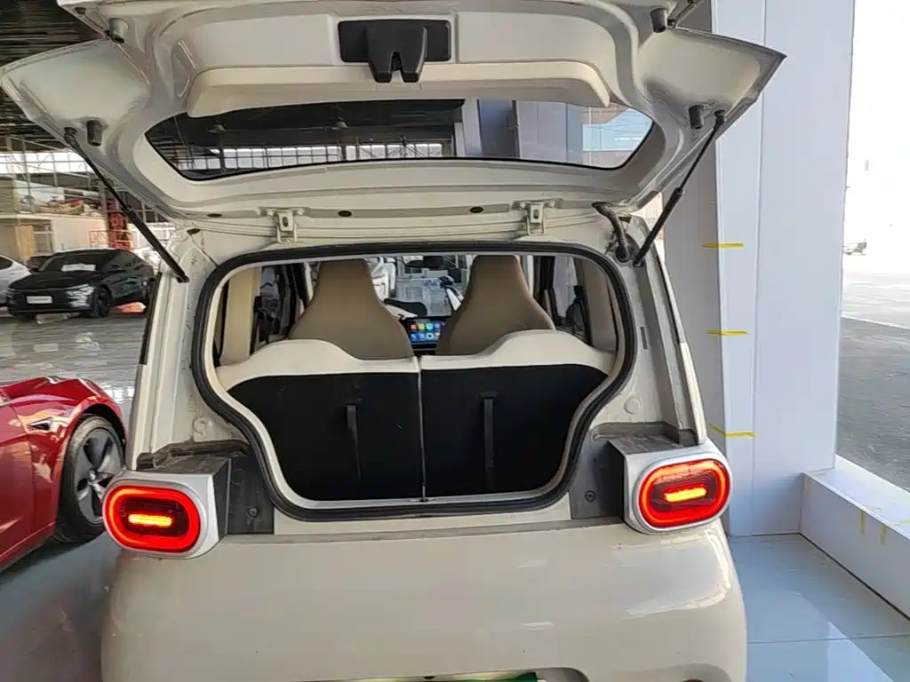 Wuling MINIEV — миниатюра 19