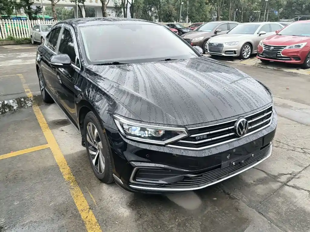 Volkswagen Magotan PHEV — миниатюра 4