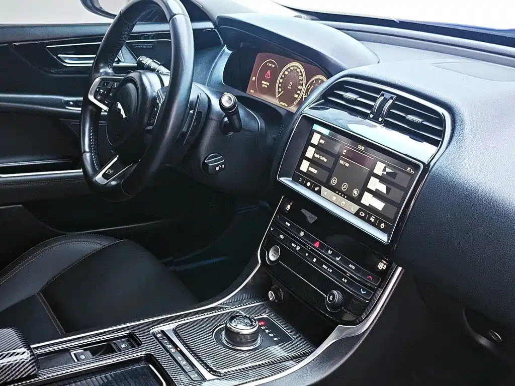 Jaguar XEL — миниатюра 8