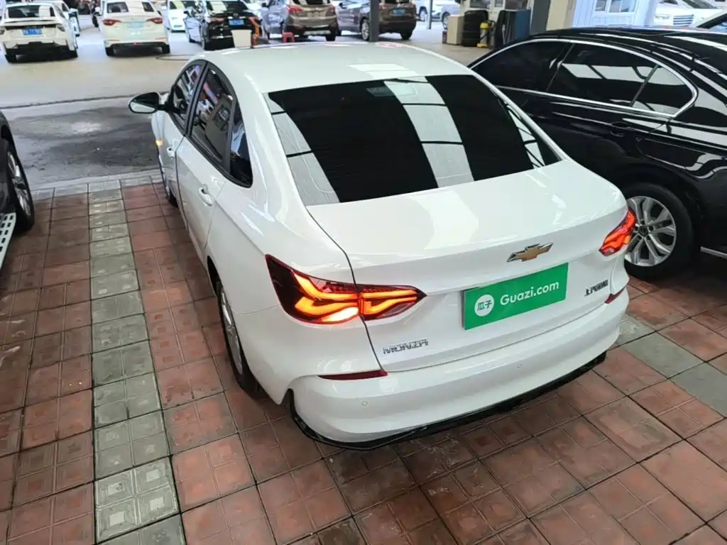 Chevrolet Monza — миниатюра 5
