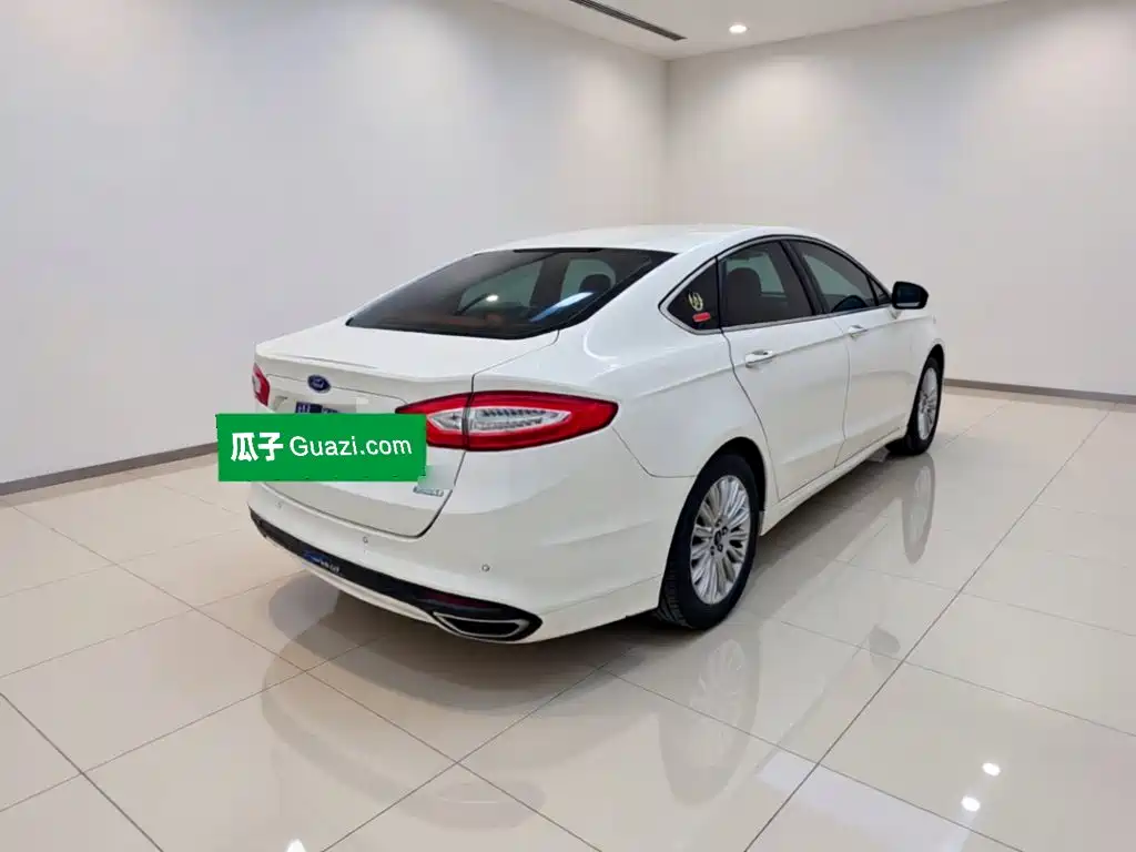 Ford Mondeo — миниатюра 6