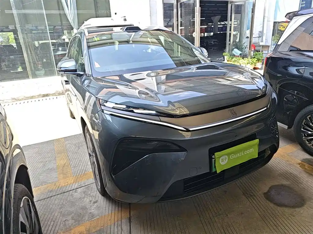 BYD Tang L L 2025 DM 175KM