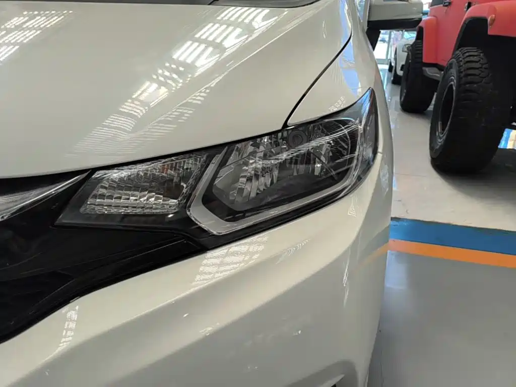 Honda Fit — миниатюра 24