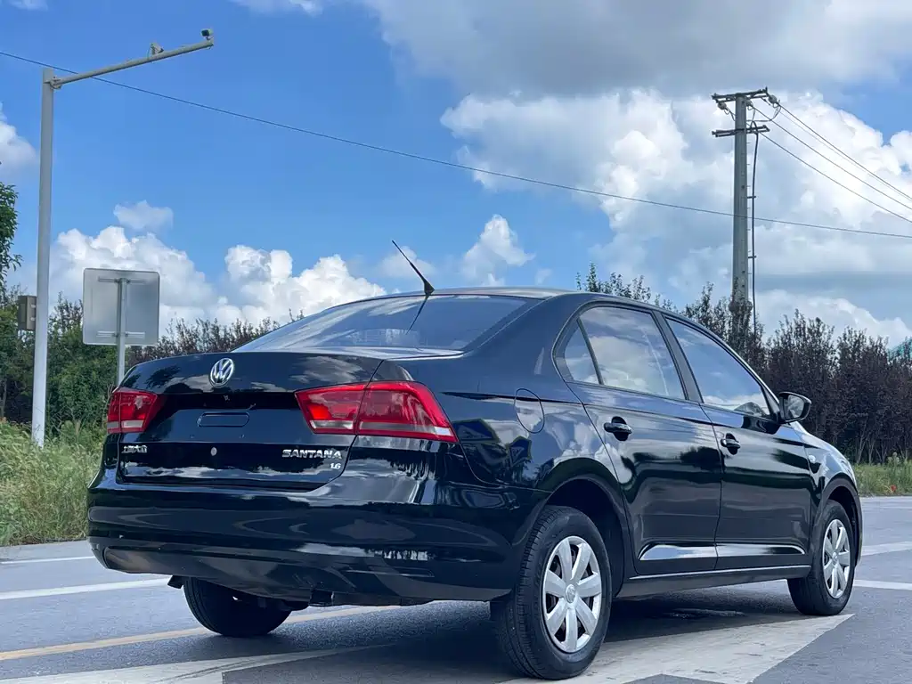 Volkswagen Santana — миниатюра 7