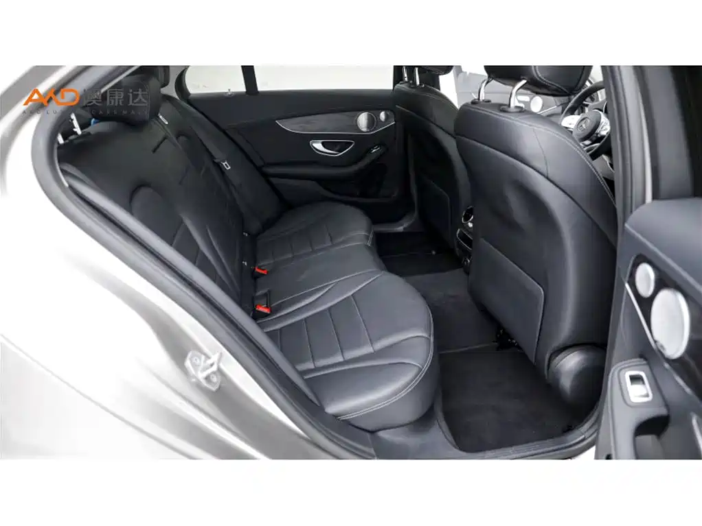 Mercedes-Benz C-Class — миниатюра 8
