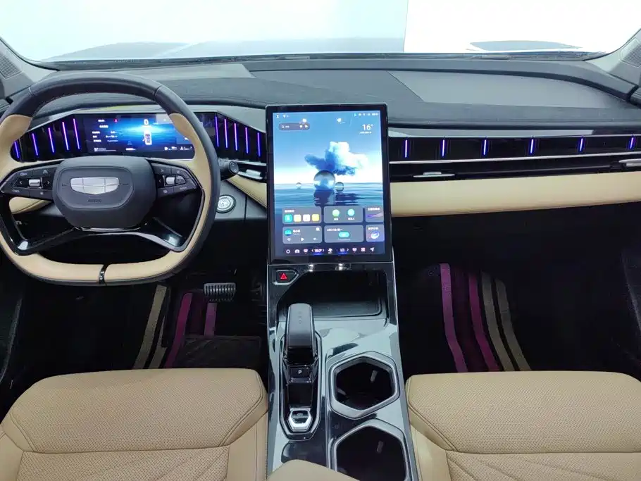 Geely Boyue L — миниатюра 12