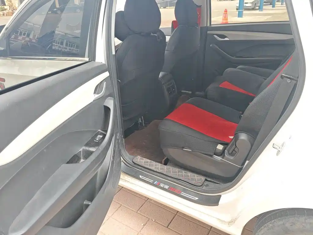 Baojun 360 — миниатюра 15