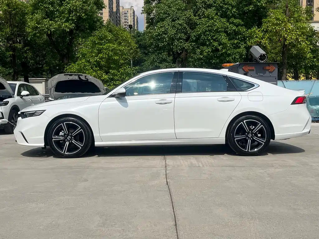 Honda Inspire 2024 260TURBO