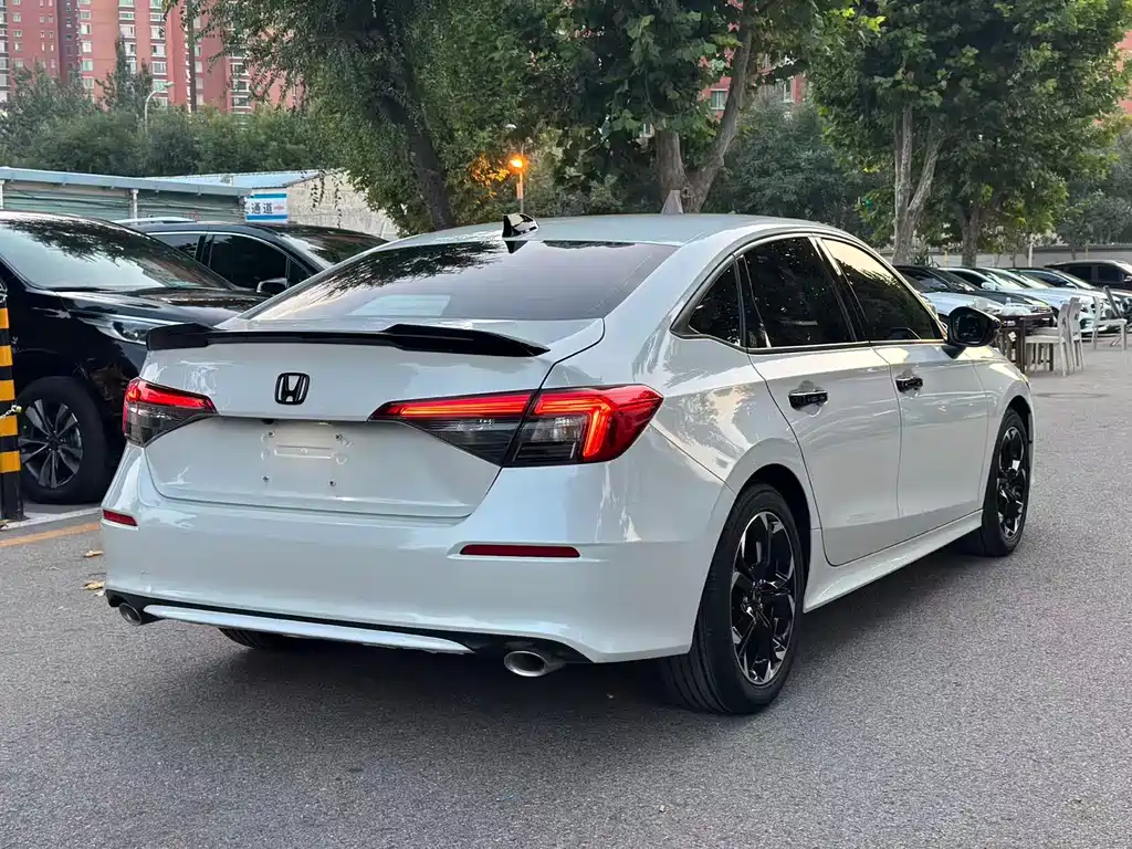 Honda Civic — миниатюра 4