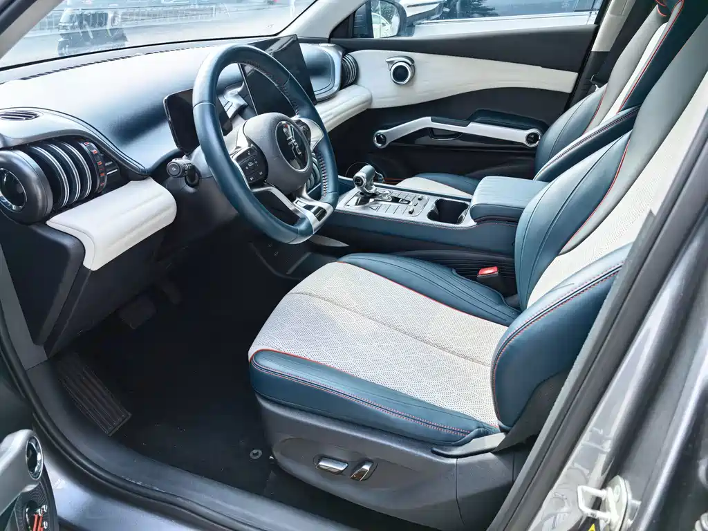 BYD Yuan Plus — миниатюра 4
