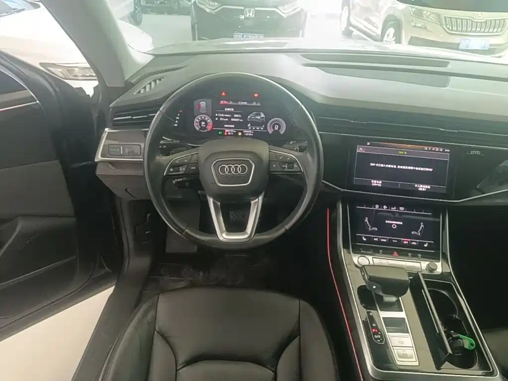 Audi Q8 — миниатюра 11