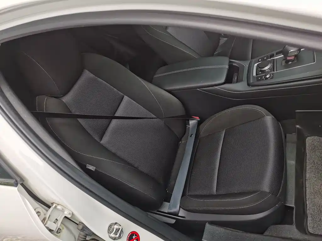 Mazda CX-30 EV — миниатюра 25