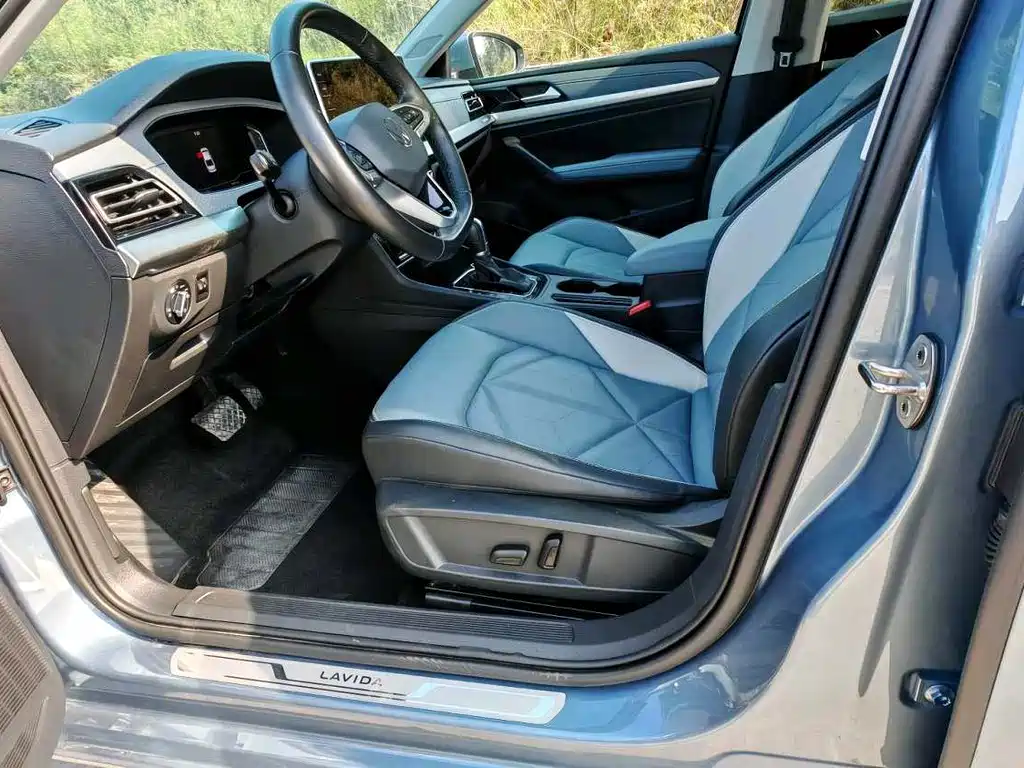 Volkswagen Lavida — миниатюра 6