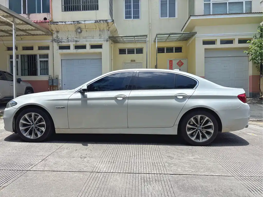 BMW 5 Series 5 2013 525Li
