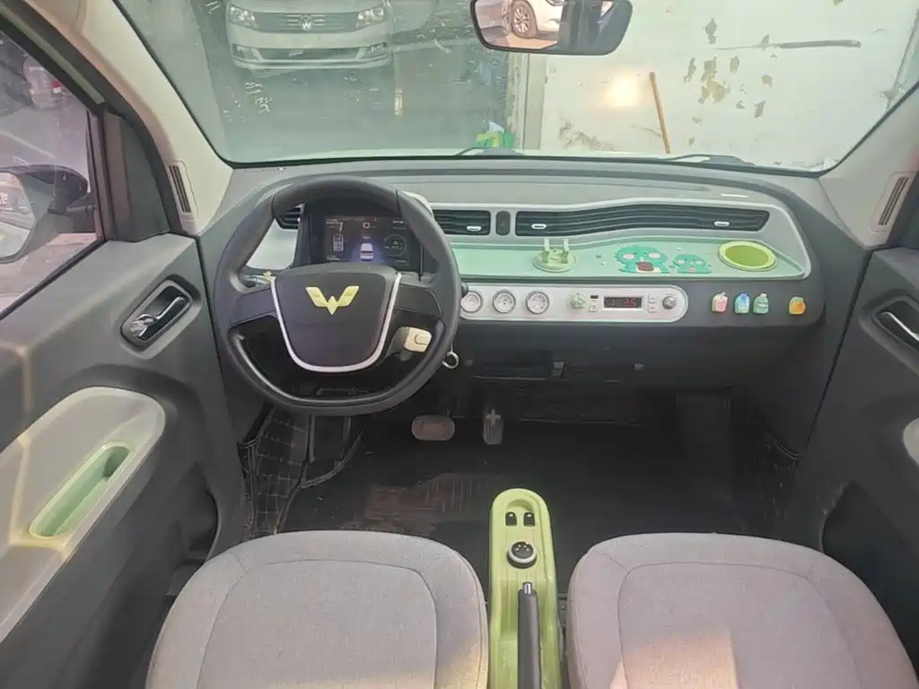Wuling MINIEV — миниатюра 6