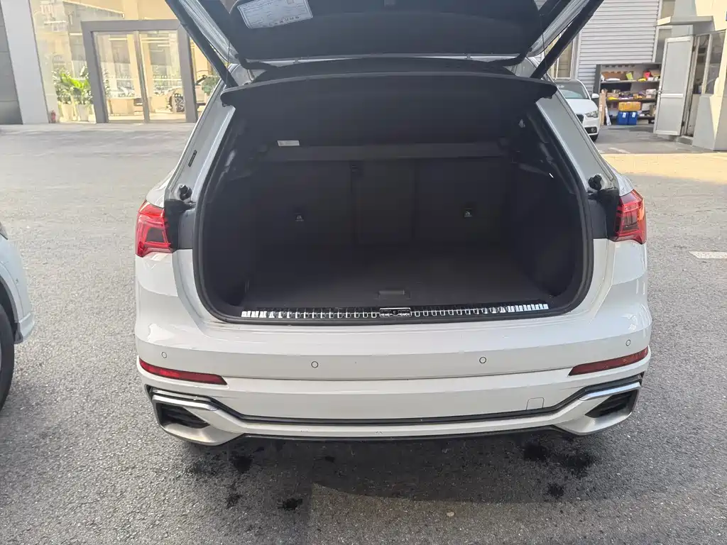 Audi Q3 — миниатюра 8