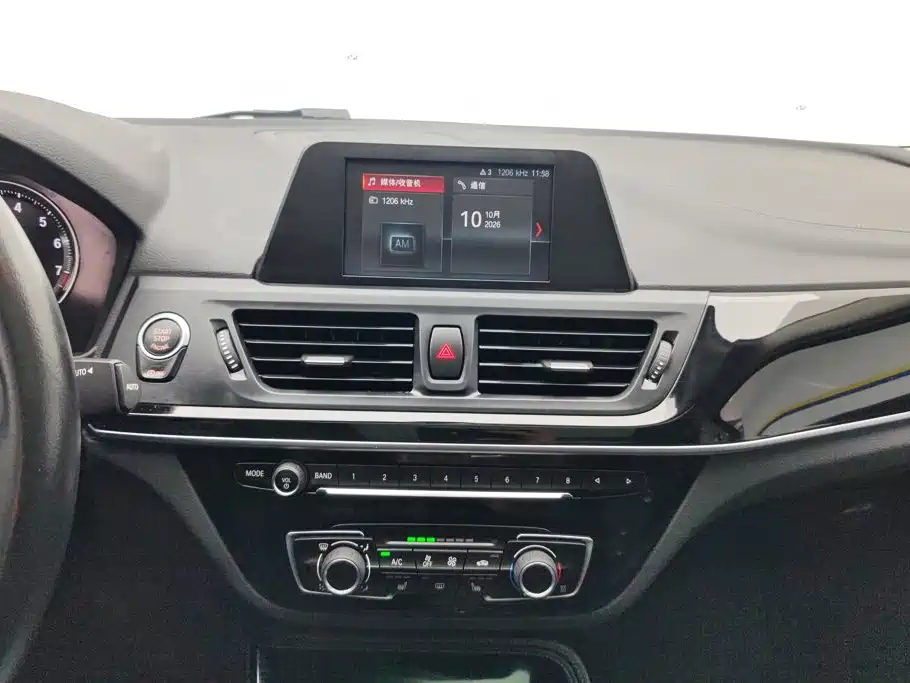 BMW 1 Series — миниатюра 12