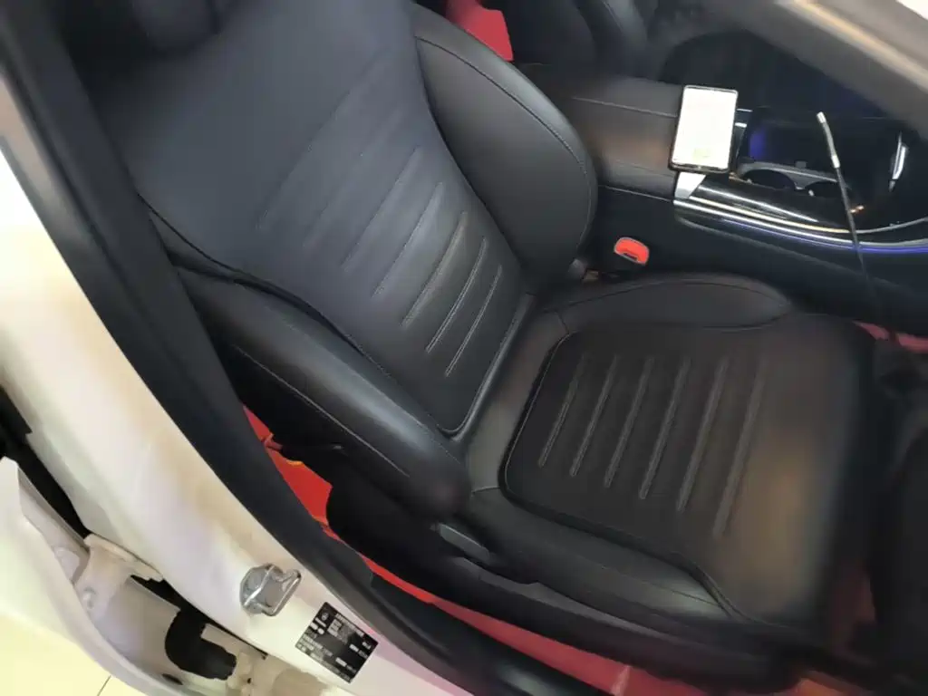 Mercedes-Benz C-Class — миниатюра 20