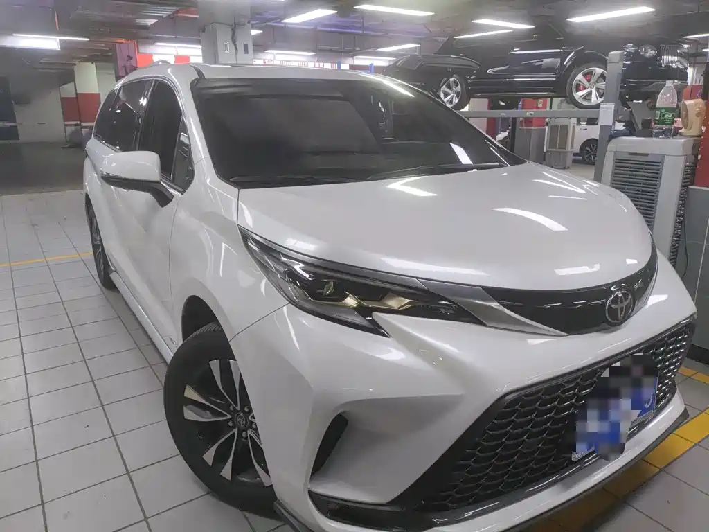 Toyota Granvia