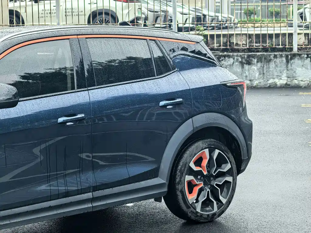 Lynk & Co 06 — миниатюра 3