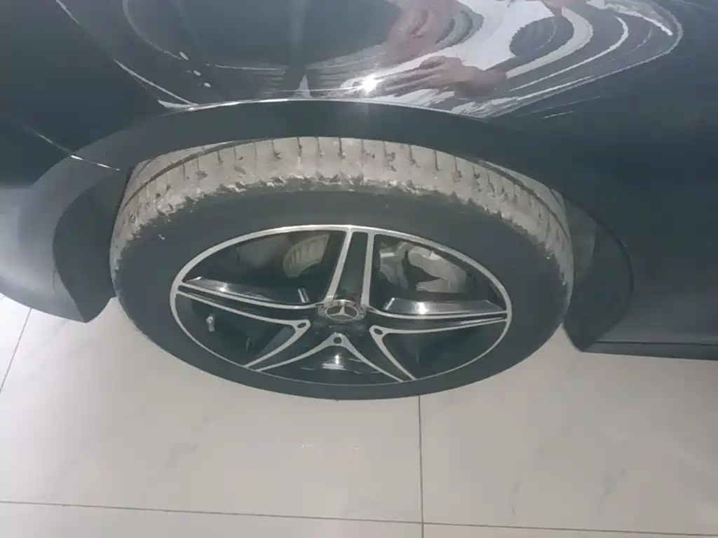 Mercedes-Benz E-Class (Import) — миниатюра 23