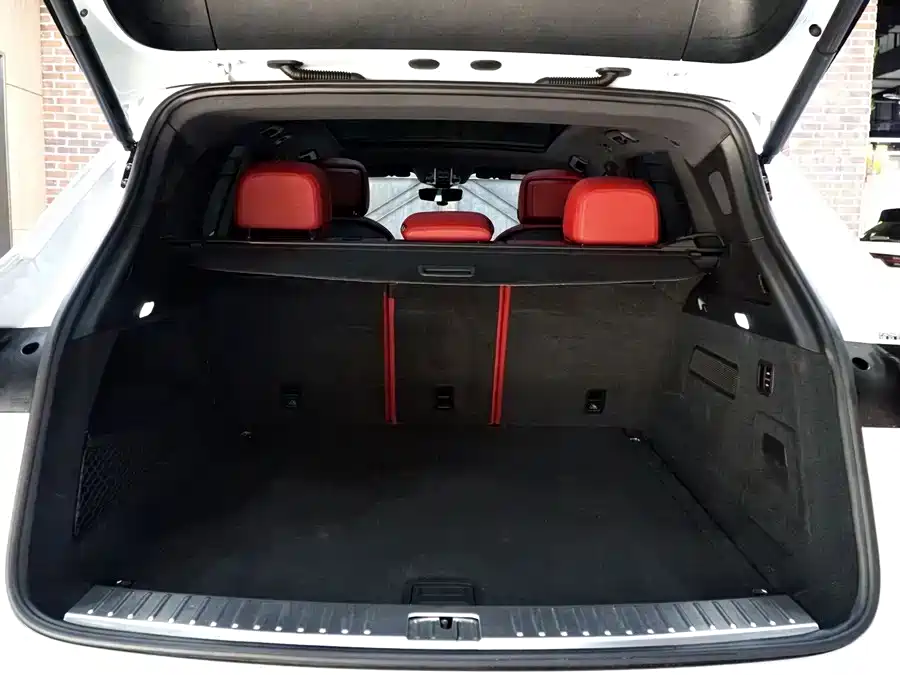 Porsche Cayenne — миниатюра 14