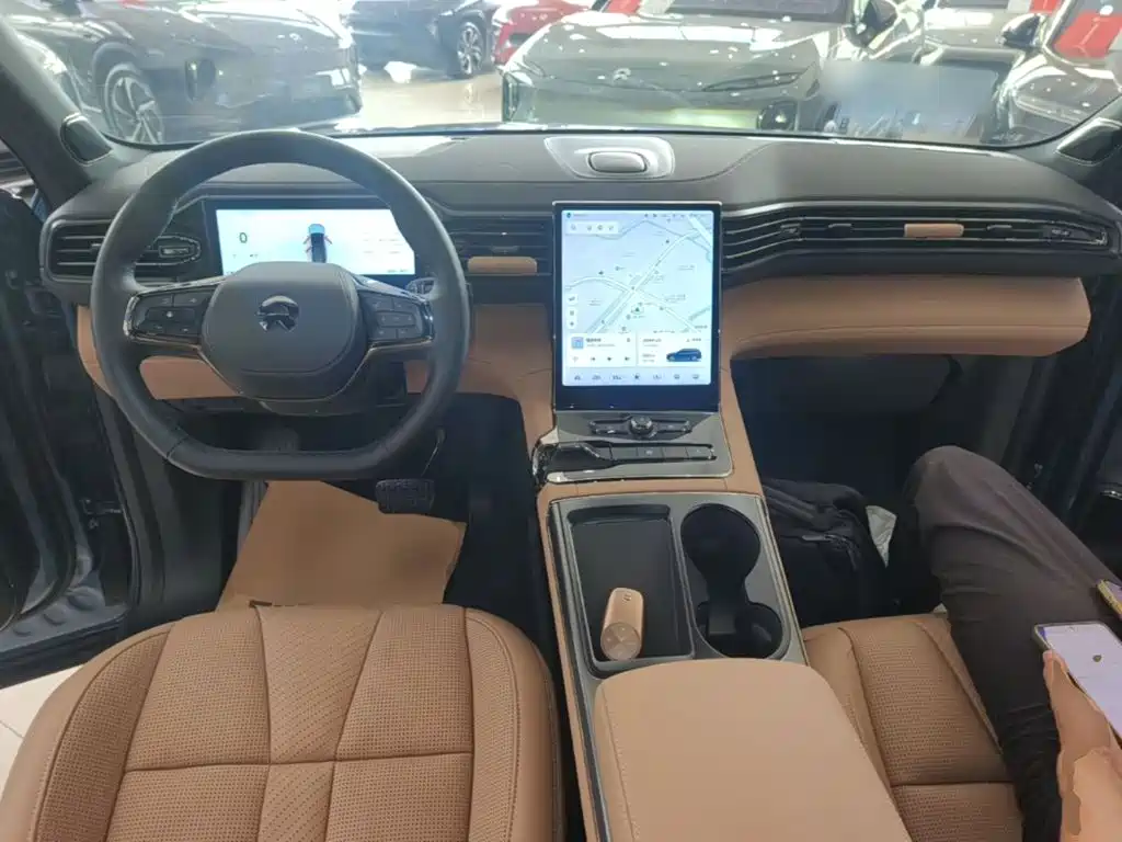 NIO ES8 — миниатюра 10