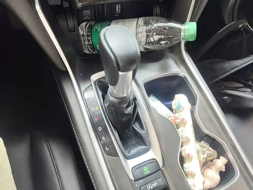 Honda Accord — миниатюра 14