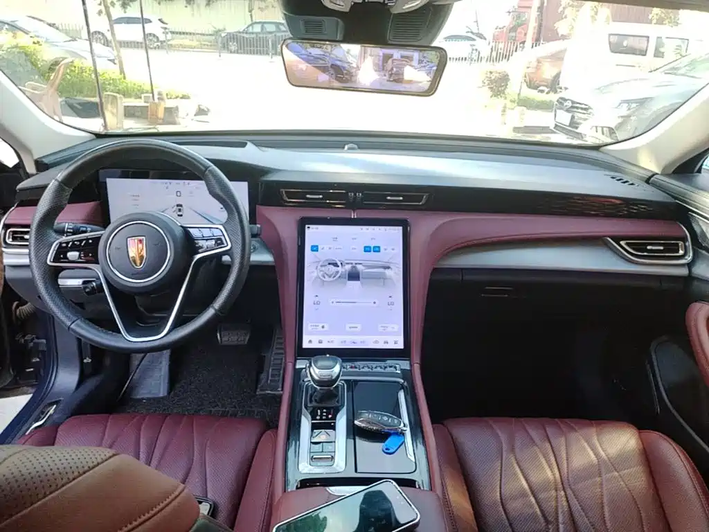 Hongqi H5 2024 2.0T AT