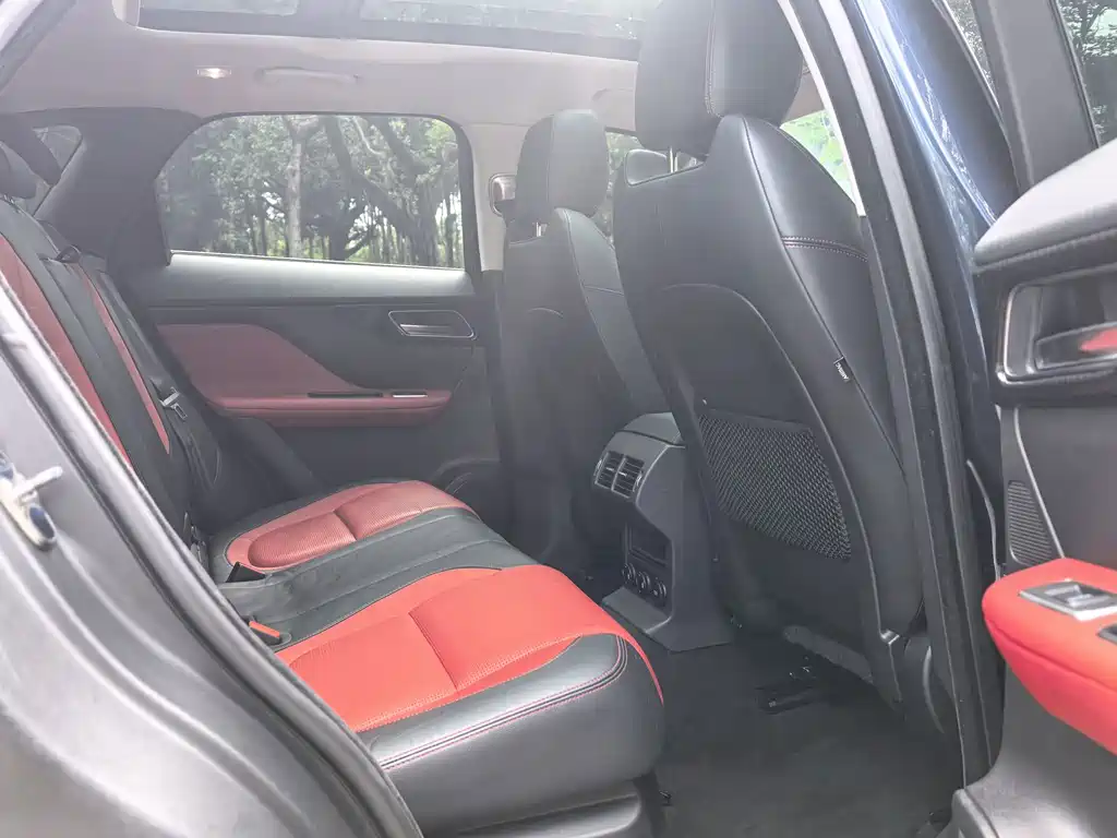 Jaguar F-PACE — миниатюра 14