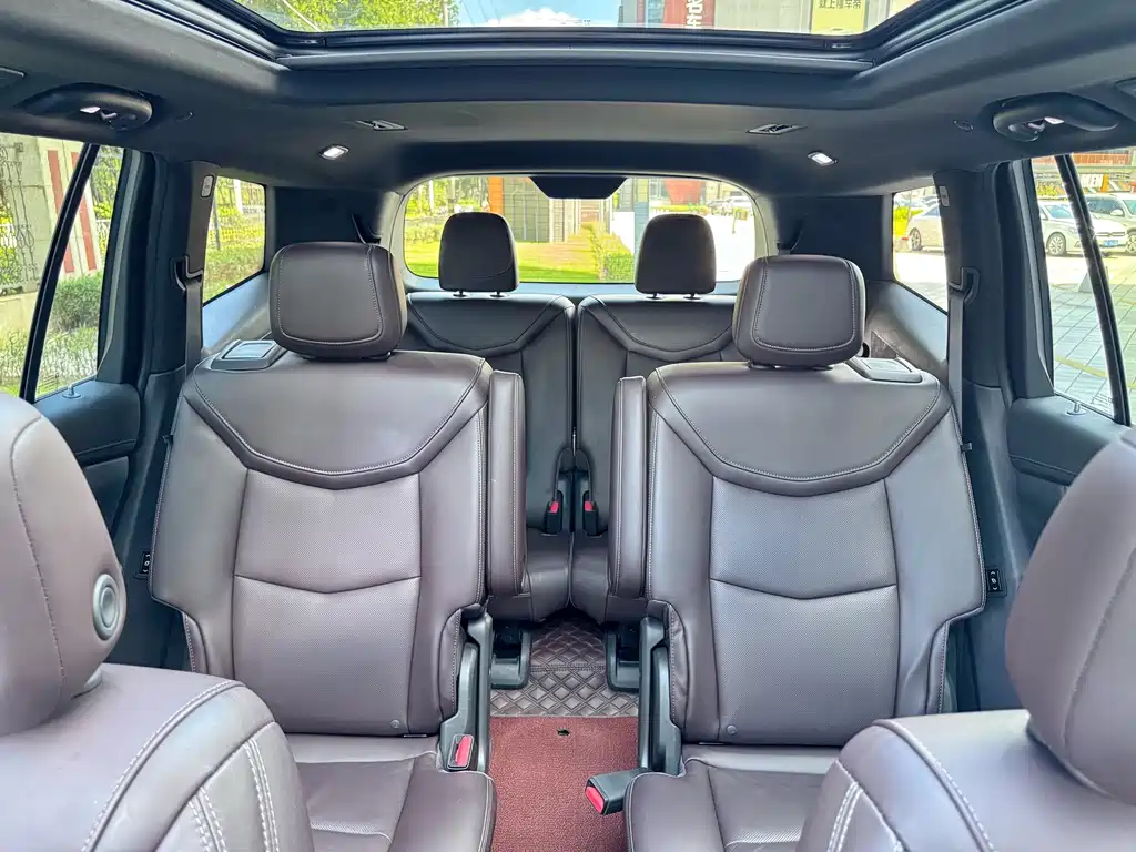 Cadillac XT6 — миниатюра 15