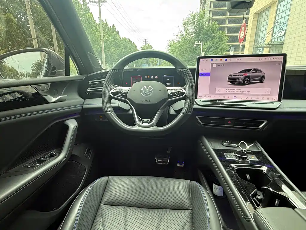 Volkswagen Tiguan L — миниатюра 13