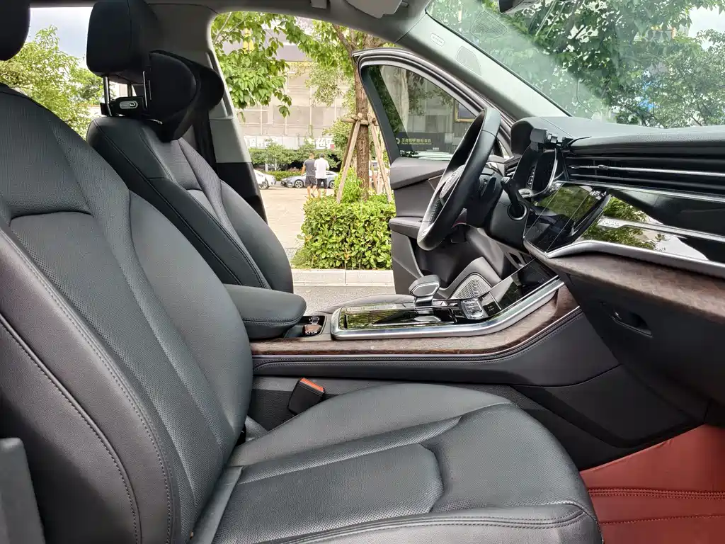 Audi Q7 — миниатюра 15